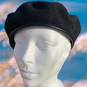Black Beret 100% Wool Size: 11